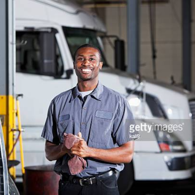 Truck mechanic
